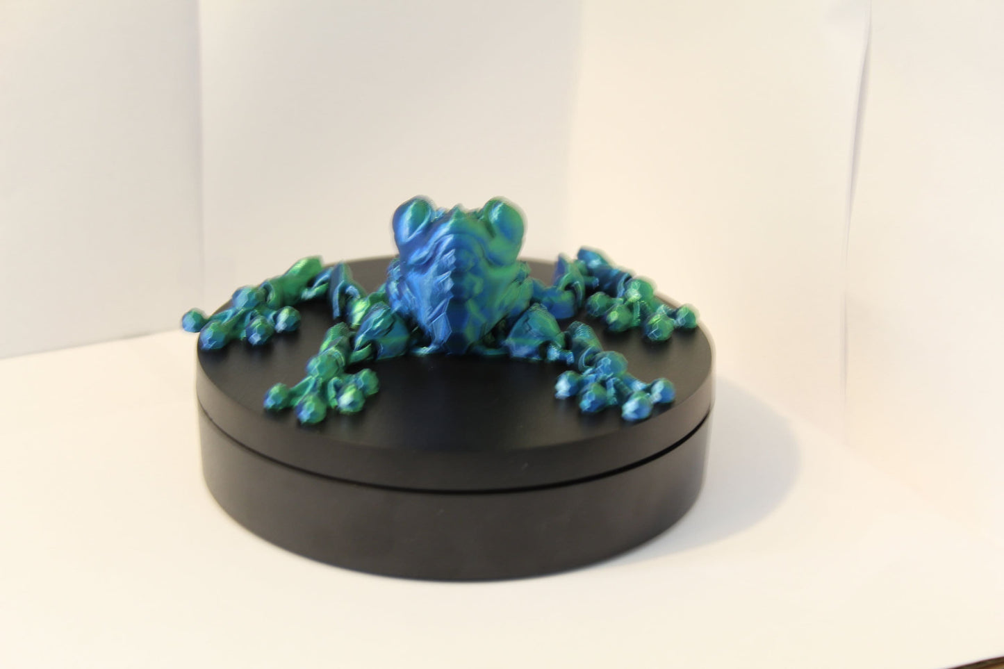 3D Printed Articulating Gemstone Frog