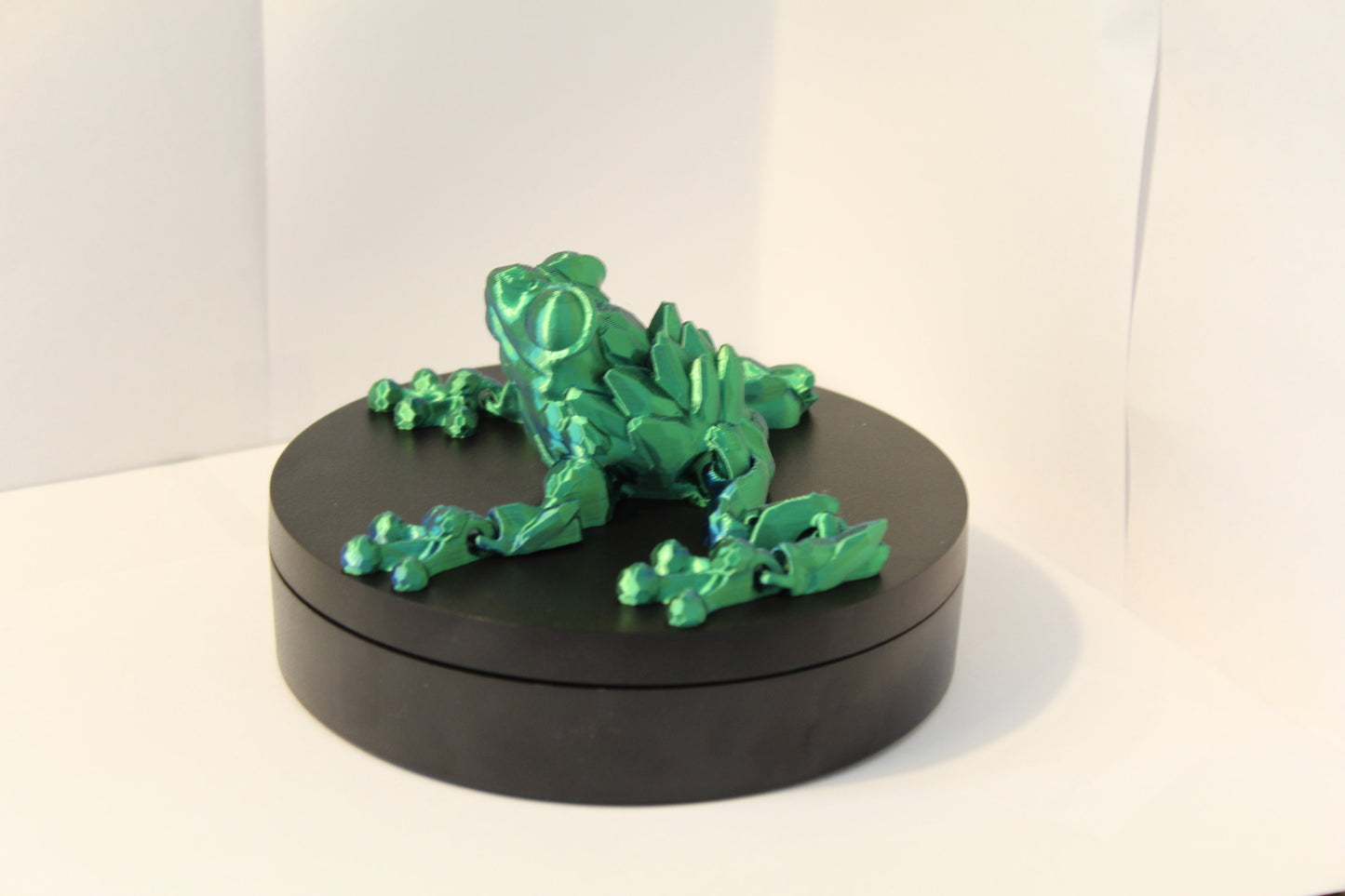 3D Printed Articulating Gemstone Frog