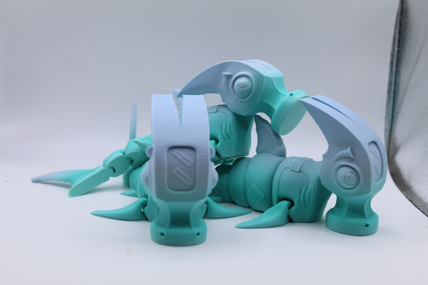 3D Printed Articulating Hammerhead Shark